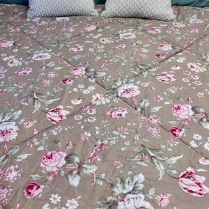 Lauren Ralph Lauren Pink Floral Comforter